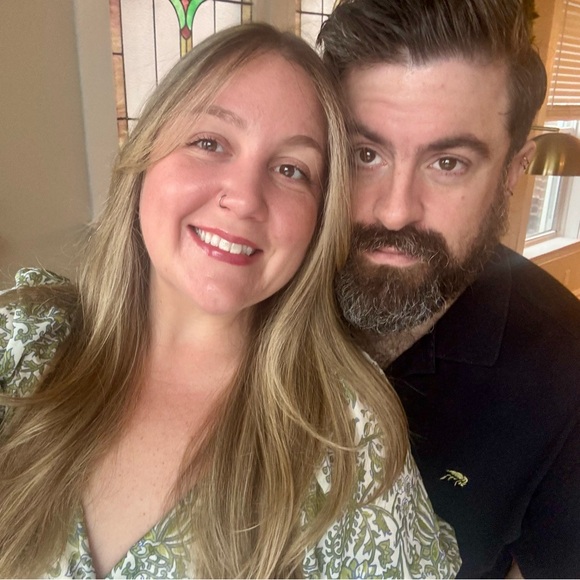 Meet your Posher, Erin - Picture 2 of 3